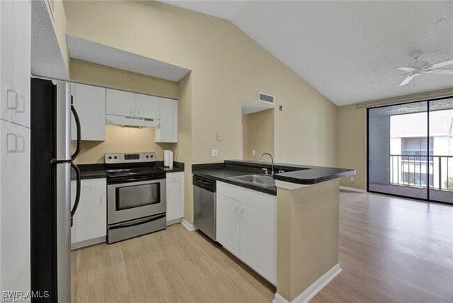 Building Photo - 13521 Eagle Ridge Dr Unit 121 Rental