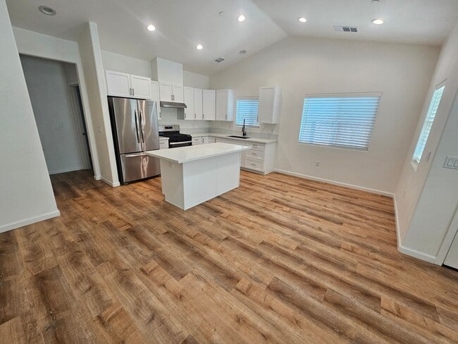 Photo - 3 Bedroom 2 Bathroom Duplex for Rent in Corning!