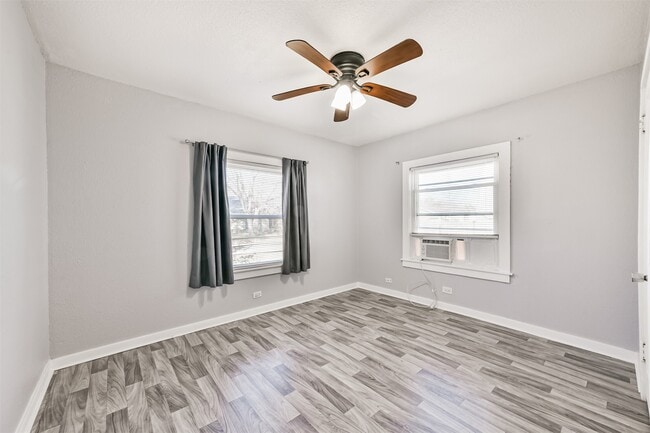 Photo - 1021 Maple St