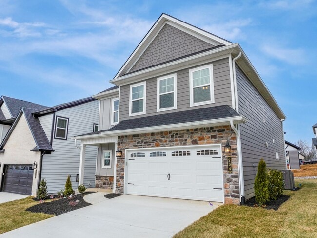 Photo - Maryville 37803 - 4 bedroom 3.5 bath - call Ed Johnson 865-924-5045