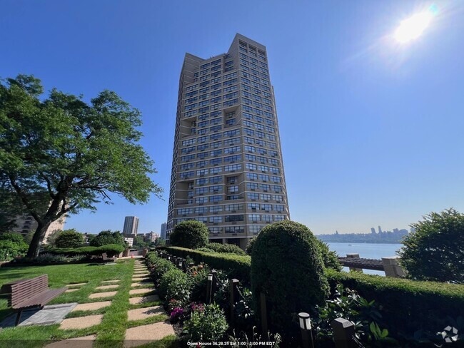 Building Photo - 7004 JFK Blvd E Unit 29D Rental