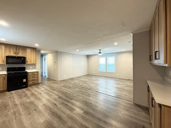 Photo - 29647 Erie Ct