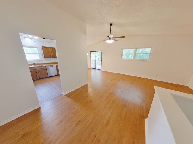 Photo - 4027 Danbury St