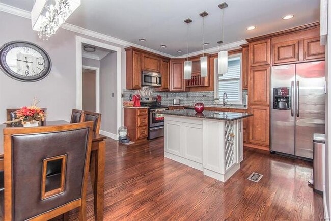 Fantastic 2bd/2ba home! Coming soon!