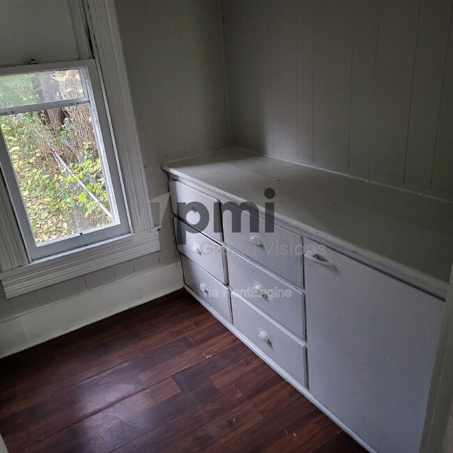 Photo - 941 E Cantrell St