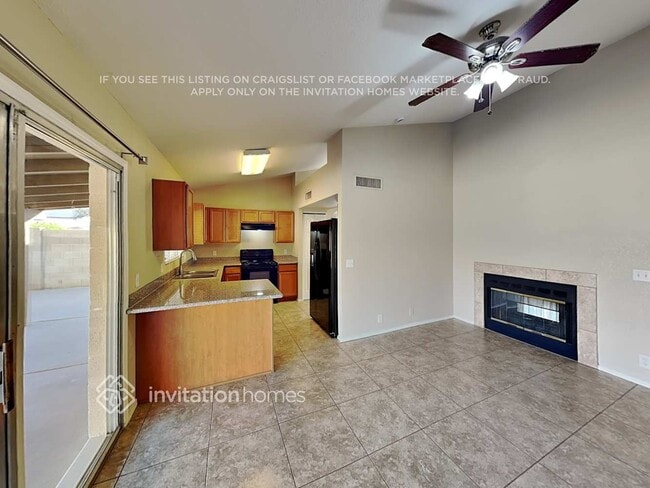 Photo - 9030 W Windsor Ave