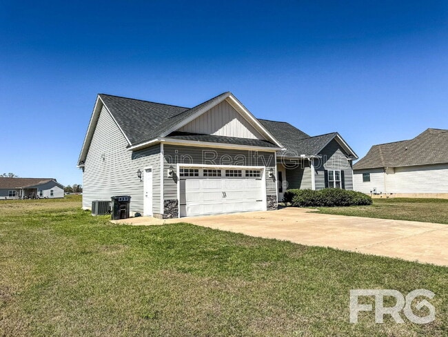 Building Photo - 313 N Landing Dr