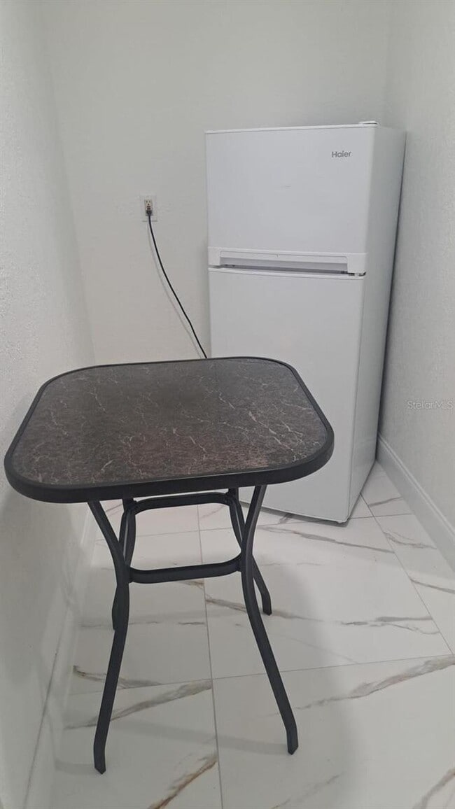 Photo - 1405 W Rambla St