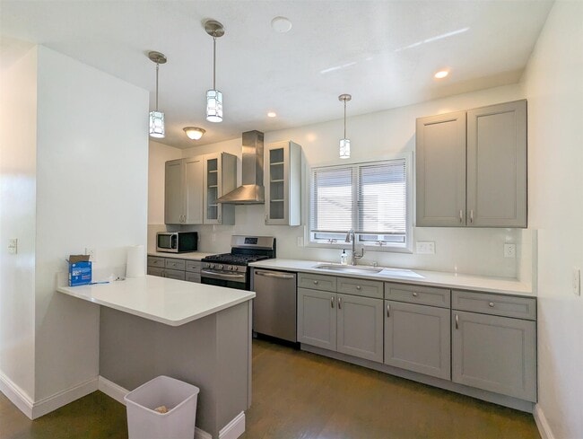 Building Photo - 108 W Quincy St Unit 1