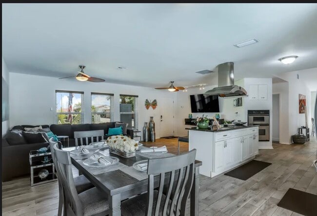 Photo - 1518 SE 32nd St