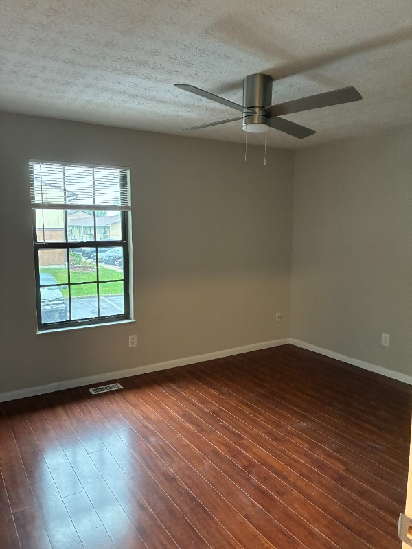 Photo - 720 Ohio Pike