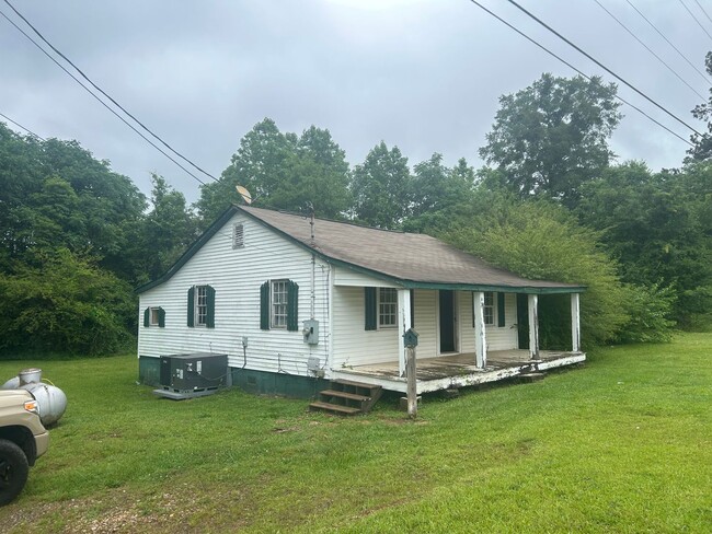 HOGANSVILLE- 1664 Corinth Rd 2 Bedrooms 1 ... - HOGANSVILLE- 1664 Corinth Rd 2 Bedrooms 1 ... House