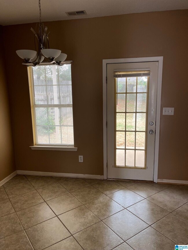 Photo - 996 McAllister Dr