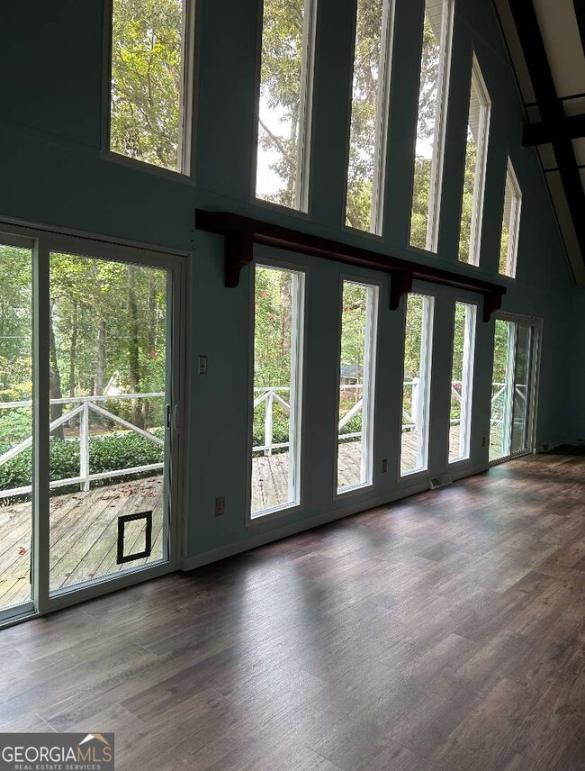 Photo - 522 Capri Dr