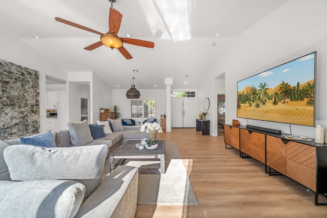 Photo - 43640 Milan Ct