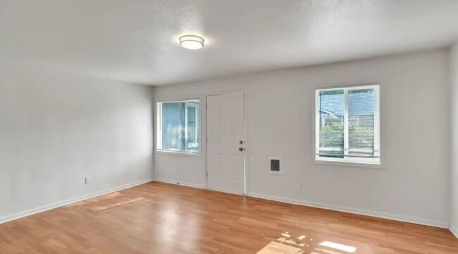 Photo - 591 W Sherman St Unidad 8