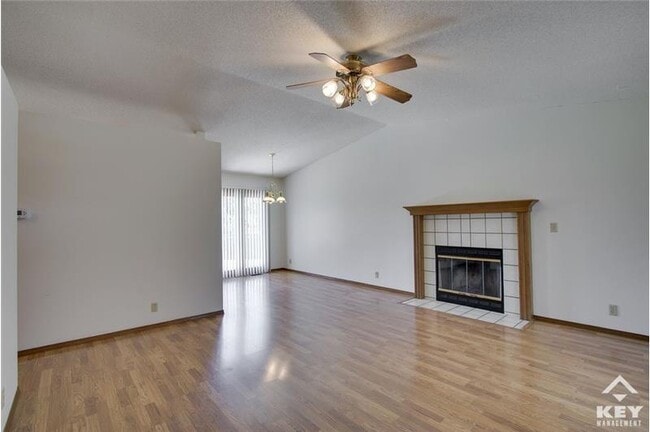 Photo - 2310 N Ridgewood Dr