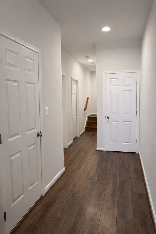 Front Foyer 2 - 16108 Coolidge Ave