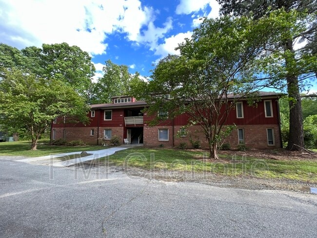 Building Photo - 4746 Nc Hwy 73 E Rental