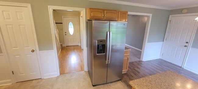 Photo - 3103 Larson Ln