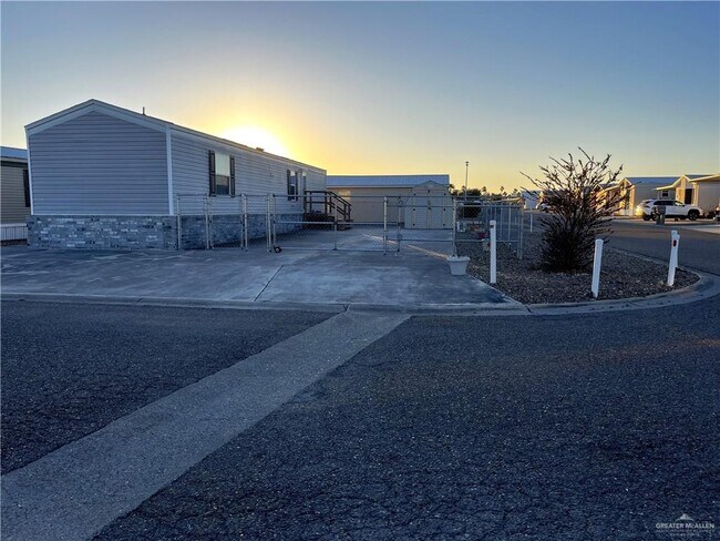 Photo - 15 Double Eagle Dr