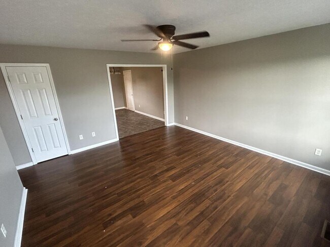 Photo - 237 Kattawar Cir