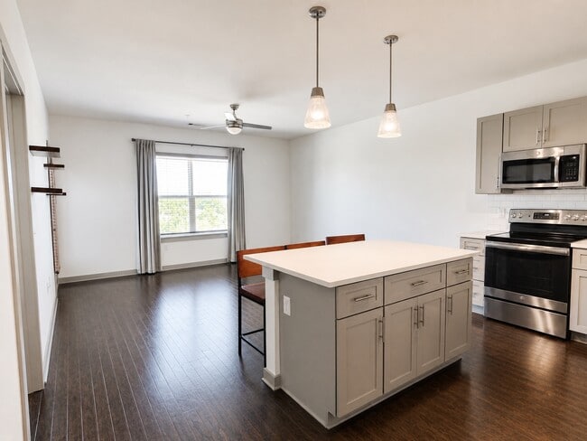 Photo - 1638 54th Ave N Unit 327