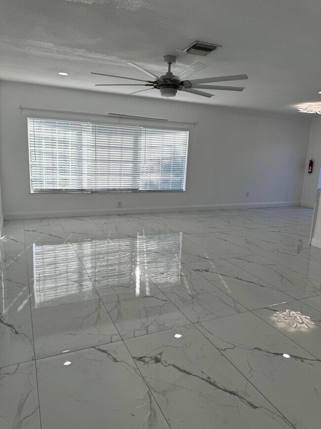 Photo - 1848 NW 55th Ave Unit 3x