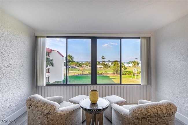 Photo - 7402 Lake Breeze Dr Unidad 308