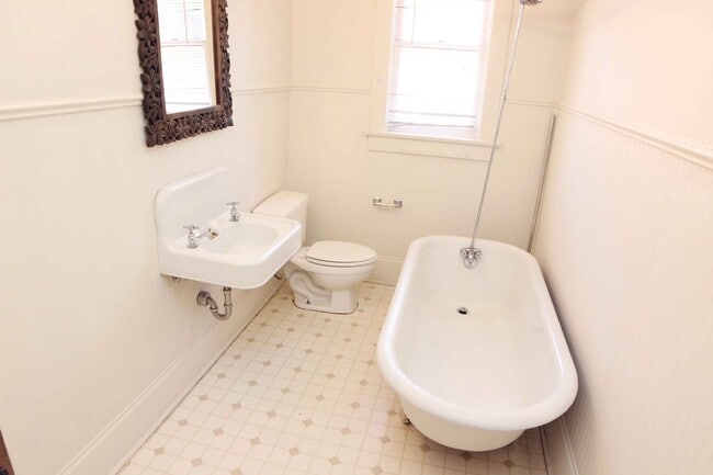 Photo - 637 Mathews St Unidad #201