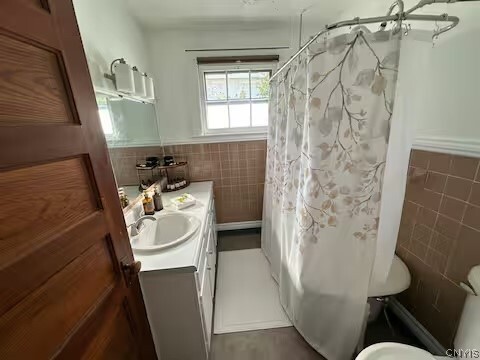 Photo - 608 Ackerman Ave