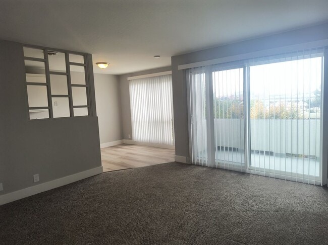 Photo - 690 Mare Island Way Unit 5