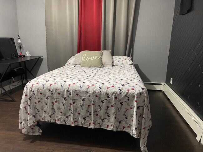 7 Edwards Rd Unidad Cozy Room