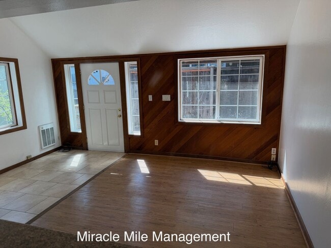 195 Melville Ave