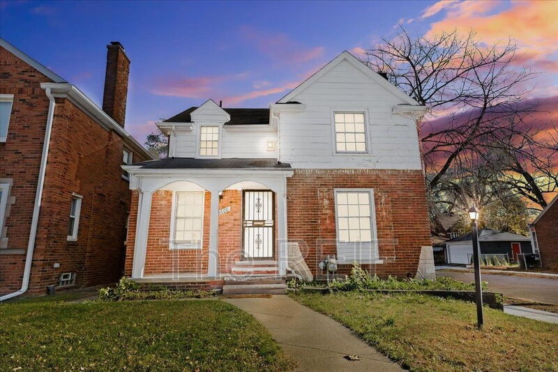 Photo - 18600 Woodingham Dr House