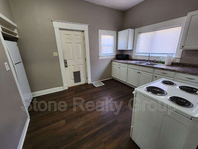 Photo - 1418 5th Ave