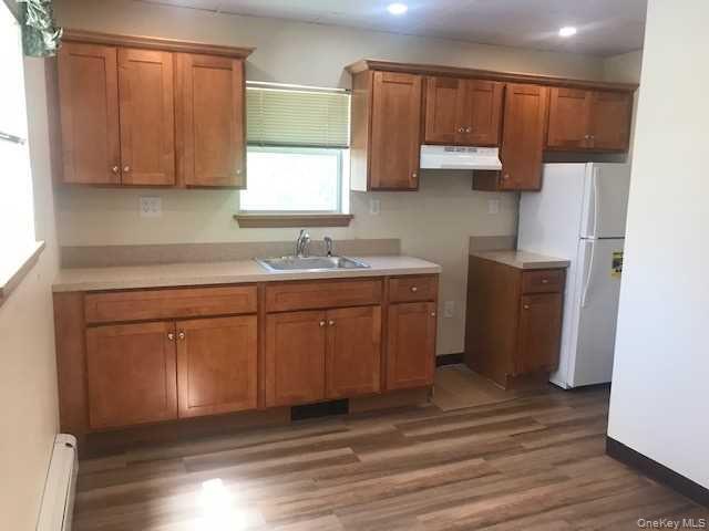 Building Photo - 39 Hooker Ave Unit 3