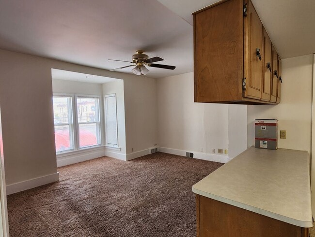 Building Photo - 14 S 3rd St E Unit 14 1/2 S. 3rd Street E.