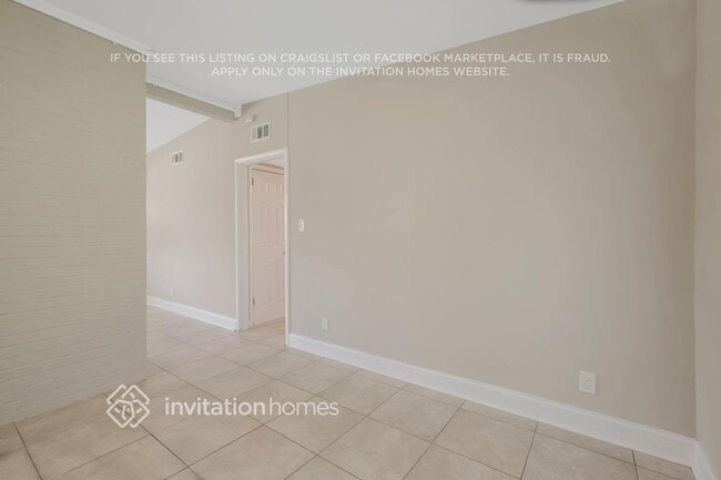 Photo - 8527 Bengalin Ave