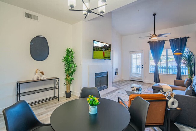 Photo - 7900 E Princess Dr Unidad ID1263204P