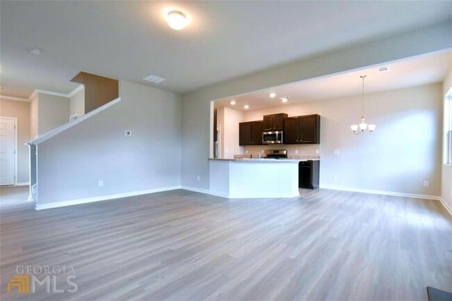 Photo - 296 Aimes Dr.