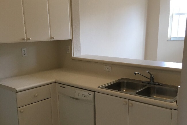 Photo - 1568 SE 26th St Unit 200