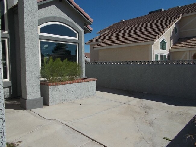 Photo - Spacious 4-Bed Home in Quiet Las Vegas Cul-de-Sac with Private Backyard