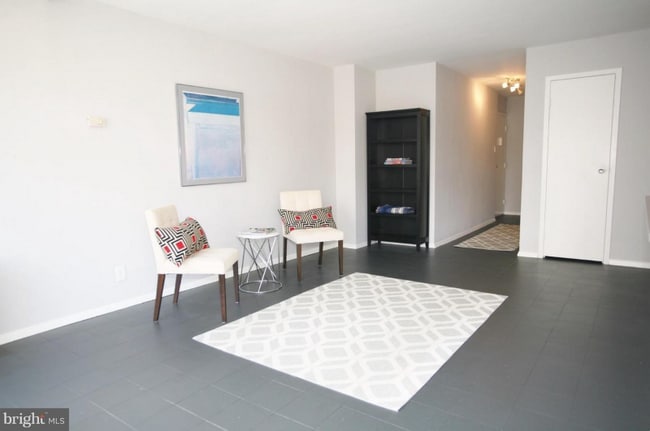 Photo - 2401 H St NW Unit 504