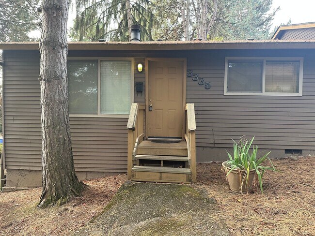 Building Photo - JH1500 -A* Unit 3335 SE 9th Ave