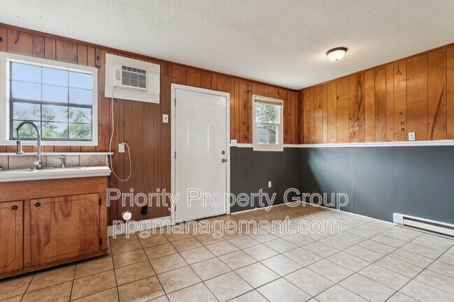 218 Lovelace Rd