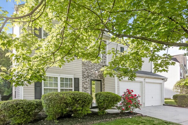 Photo - 4525 Staffordshire Ln