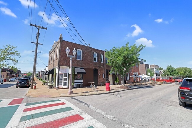 Photo - 5200 Wilson Ave