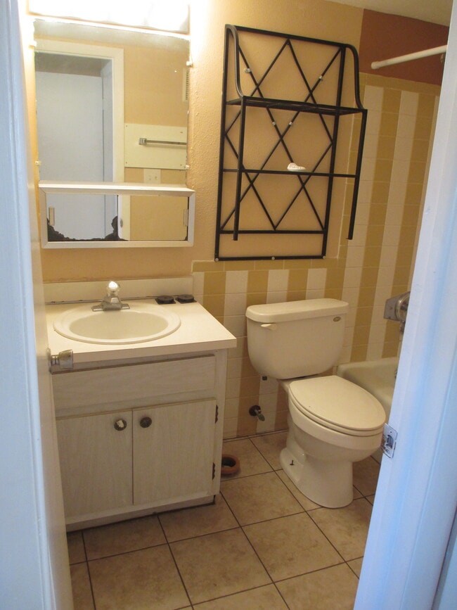 Photo - 1713 Dixon Blvd Unit 144