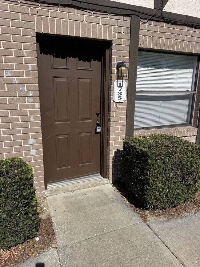 Photo - 1735 NE 14th St